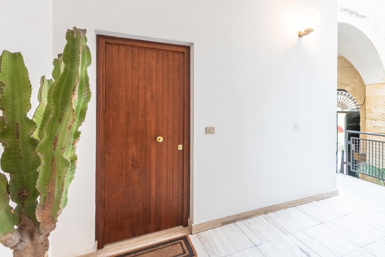 Rubichi 6 - Old Town Apartment Sit Λέτσε Εξωτερικό φωτογραφία
