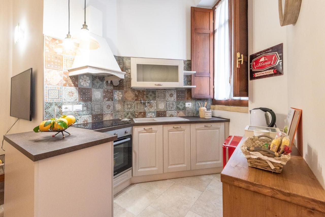 Rubichi 6 - Old Town Apartment Sit Λέτσε Εξωτερικό φωτογραφία